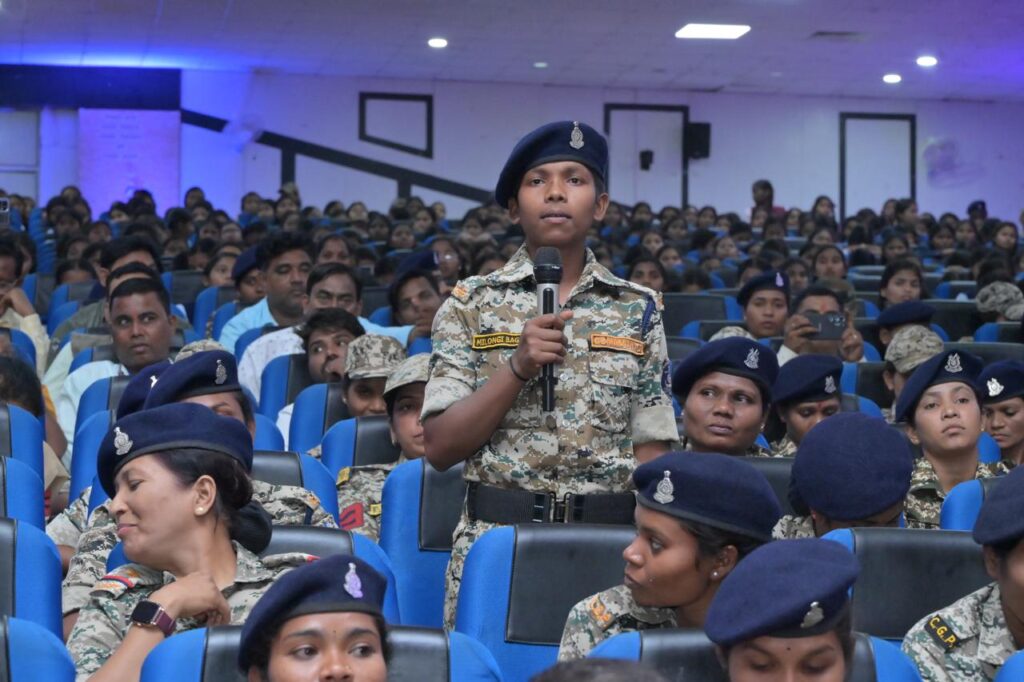 रायपुर : महिलाएं लोकतंत्र का प्रतीक, क्योंकि इनके अंदर ’स्व’ की बजाय ’सब’ को साथ लेकर चलने की आदत: मुख्यमंत्री श्री विष्णु देव साय