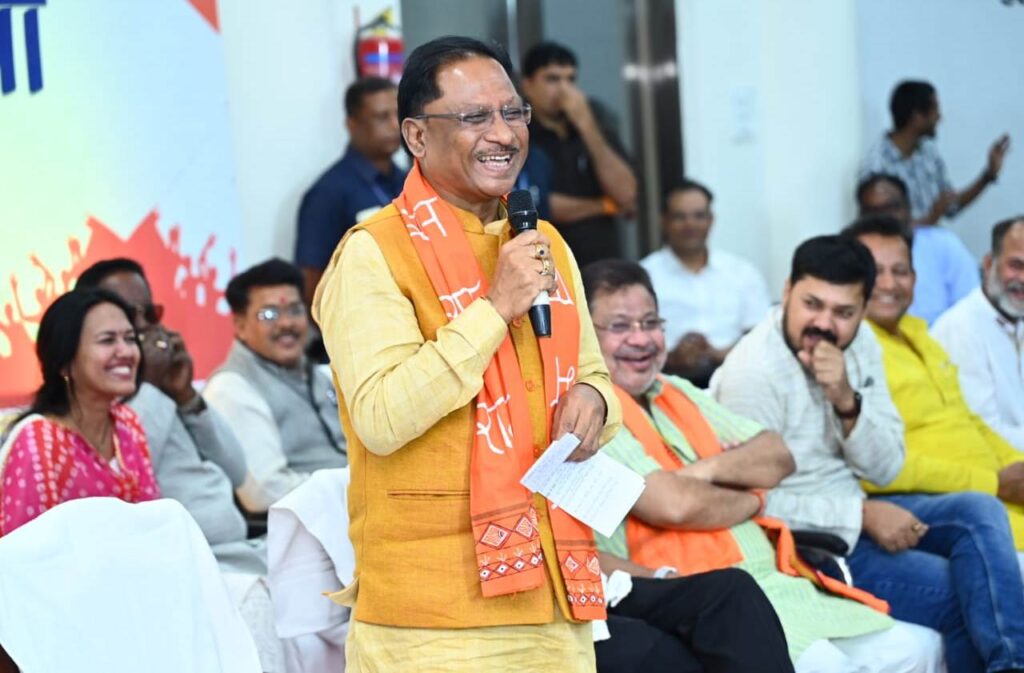 रायपुर : मुख्यमंत्री बोले-युवाओं का भविष्य संवारना सरकार की जिम्मेदारी