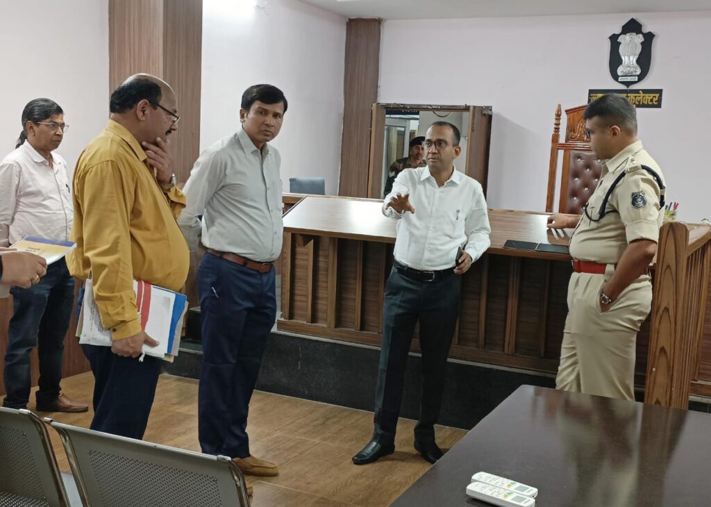 कोरबा : अभ्यर्थियों के प्रवेश, नामांकन व्यवस्था हेतु कलेक्टर व एसपी ने लिया जायजा…