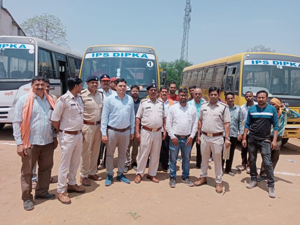 कोरबा में 120 स्कूल बसों का फिटनेस टेस्ट: सड़क हादसे को देखते हुए लगाए गए जीपीएस, शिविर में चालकों का हुआ स्वास्थ्य परीक्षण…