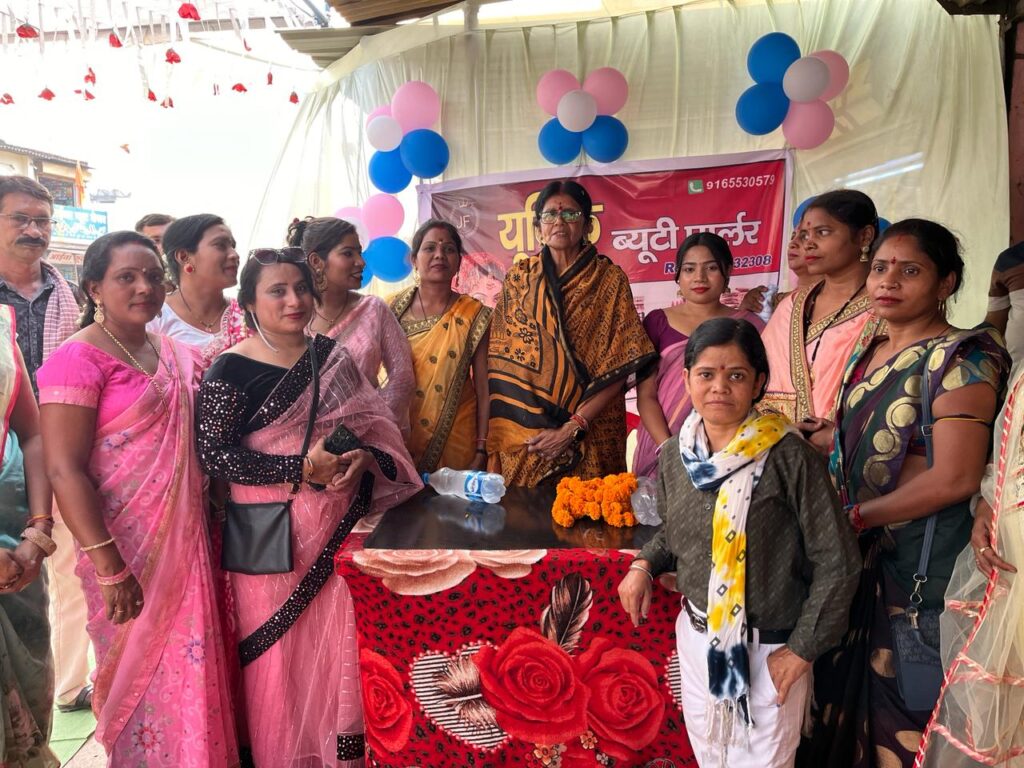 आंगनबाड़ी कार्यकर्ता, मितानिनों व रसोईया का वेतन बढ़ाएगी कांग्रेस सरकार