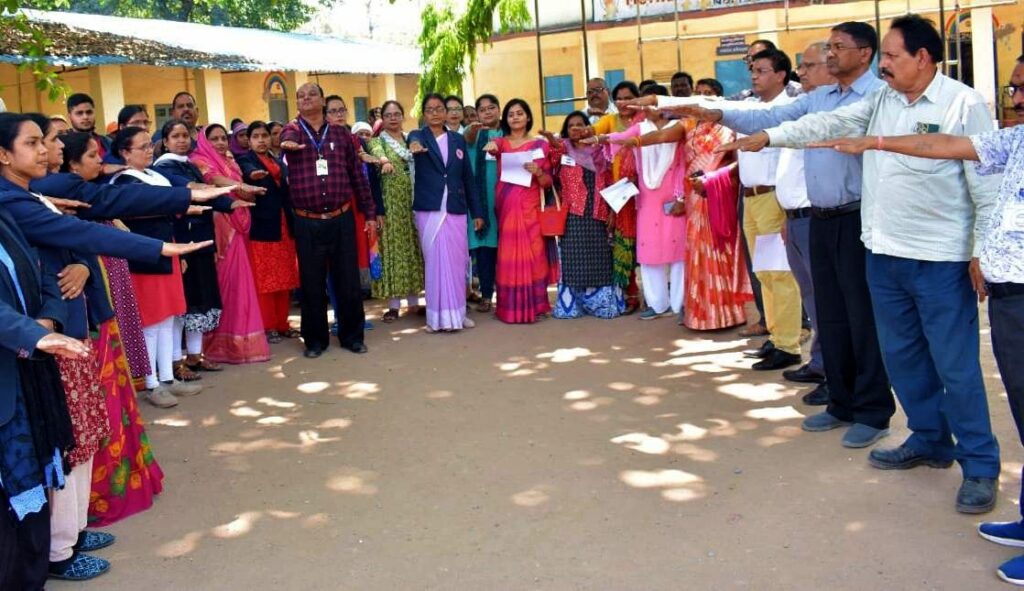 लोकसभा निर्वाचन 2024:: निगम के बालको जोन के मतदाताओं ने लिया अनिवार्य मतदान का संकल्प..