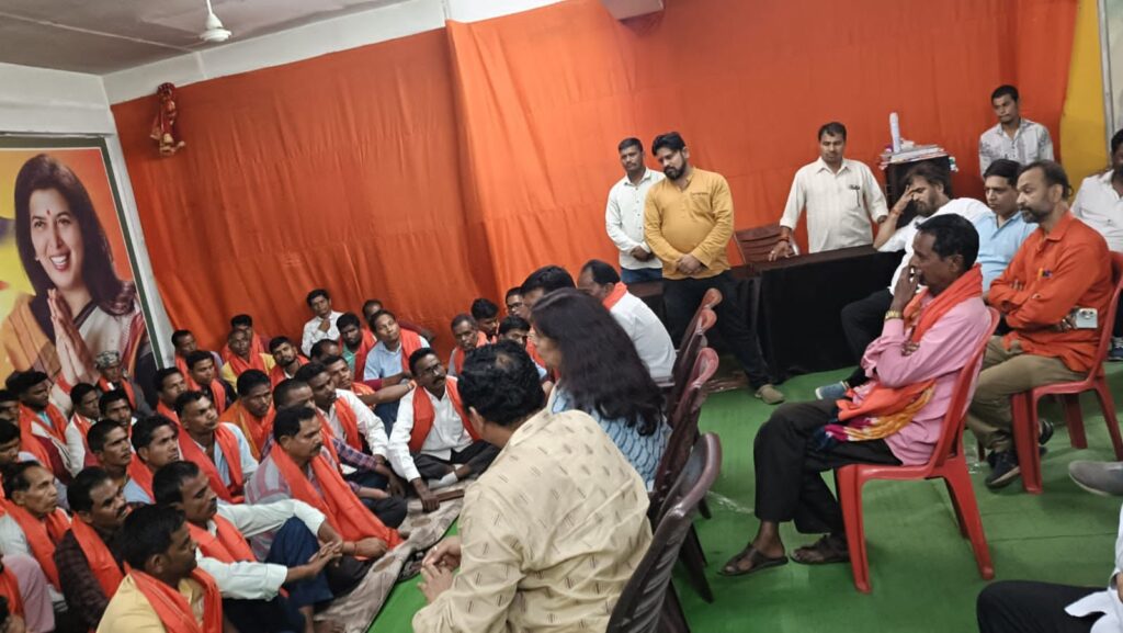 पाली तानाखार क्षेत्र के 3 दर्जन सरपंच सहित सैकड़ों लोगों ने किया भाजपा प्रवेश…