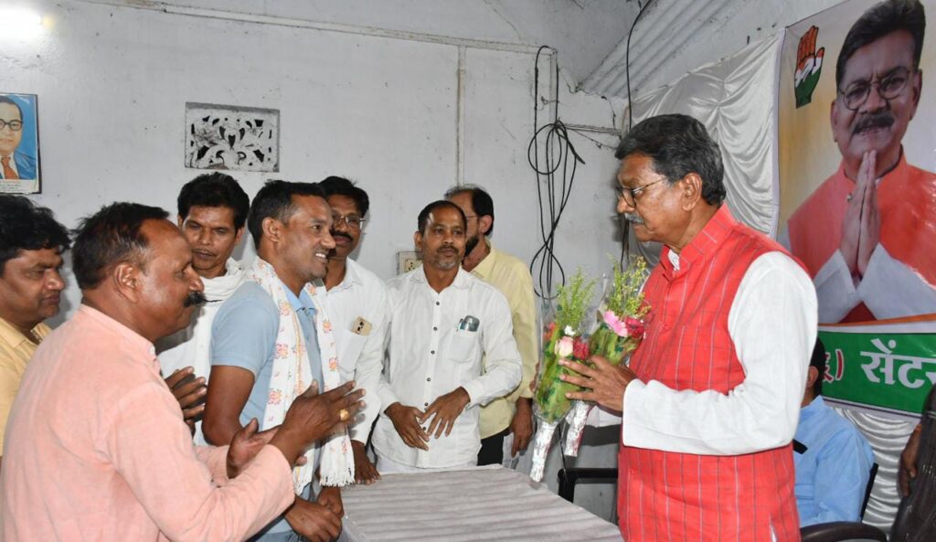 यह चुनाव लोकतंत्र को बचाने और संविधान की रक्षा का है : डॉ. महंत