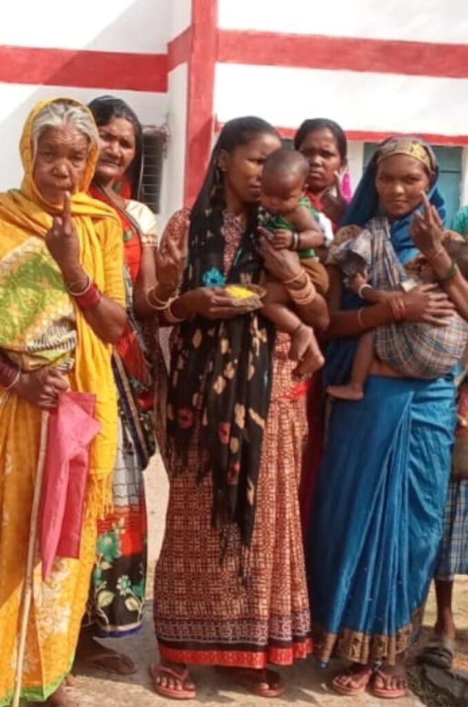 80 फीसदी से अधिक विशेष पिछड़ी जनजाति के मतदाताओं ने किया मतदान…