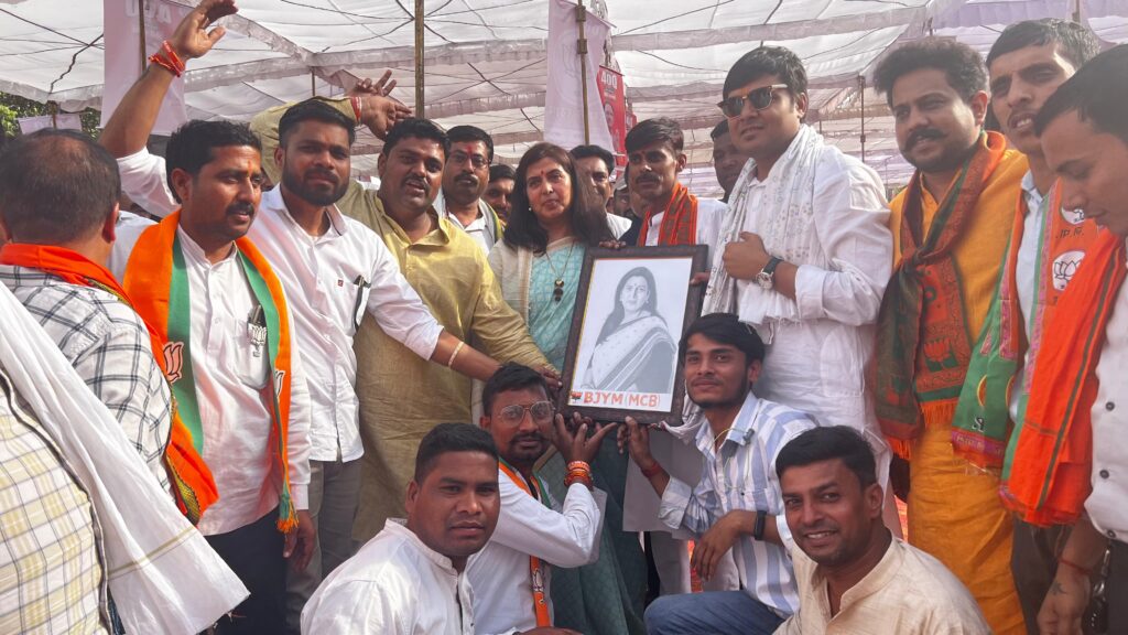 मड़वारानी से चांग देवी की भूमि तक हुआ भाजपा प्रत्याशी का जनसंपर्क