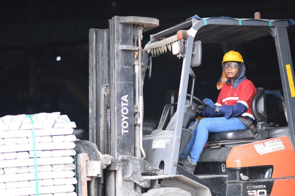 बालको के पहल से ट्रांसजेंडर कर्मचारियों को मिला उत्कृष्ट कार्य वातावरण…