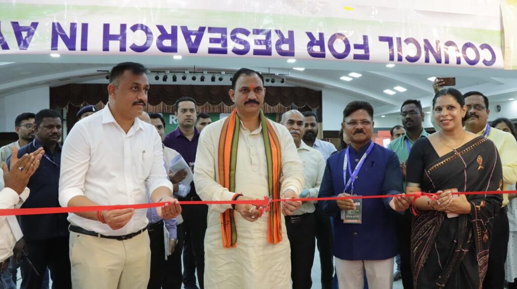 रायपुर : भारत से निकल कर पूरी दुनिया में पहुँच रहा है आयुर्वेद : श्री श्याम बिहारी जायसवाल