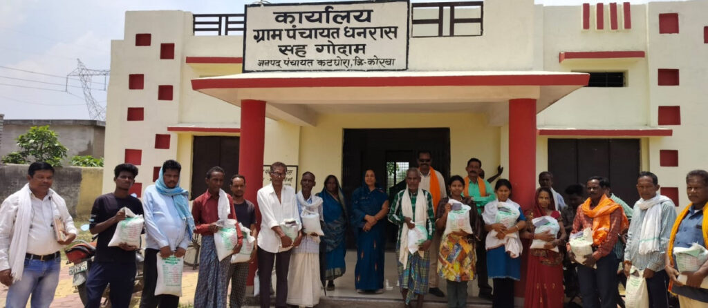 कोरबा : ​​​​​​​पाली के किसानों को किया गया बीज वितरण
