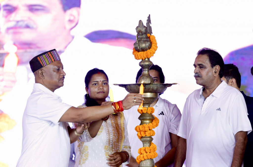 रायपुर : योग की प्राचीन परंपरा हम सभी को स्वस्थ जीवन पद्धति से जोड़ती है : मुख्यमंत्री श्री विष्णु देव साय