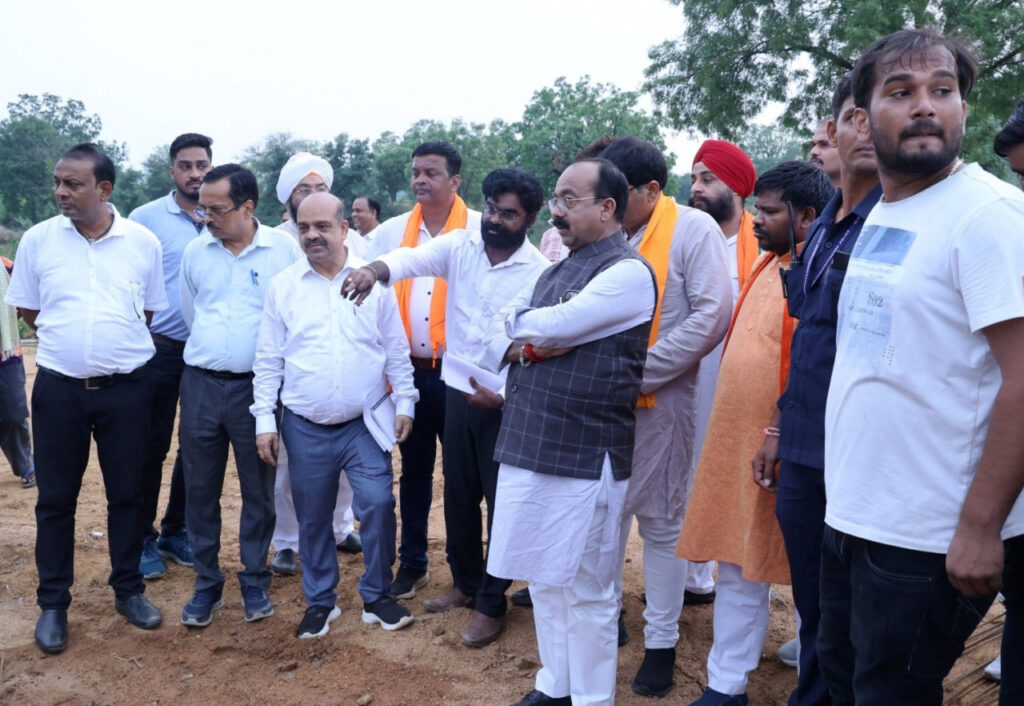 रायपुर : उप मुख्यमंत्री श्री अरुण साव ने मल्टी-विलेज जलप्रदाय योजना और सड़क निर्माण कार्यों का किया निरीक्षण