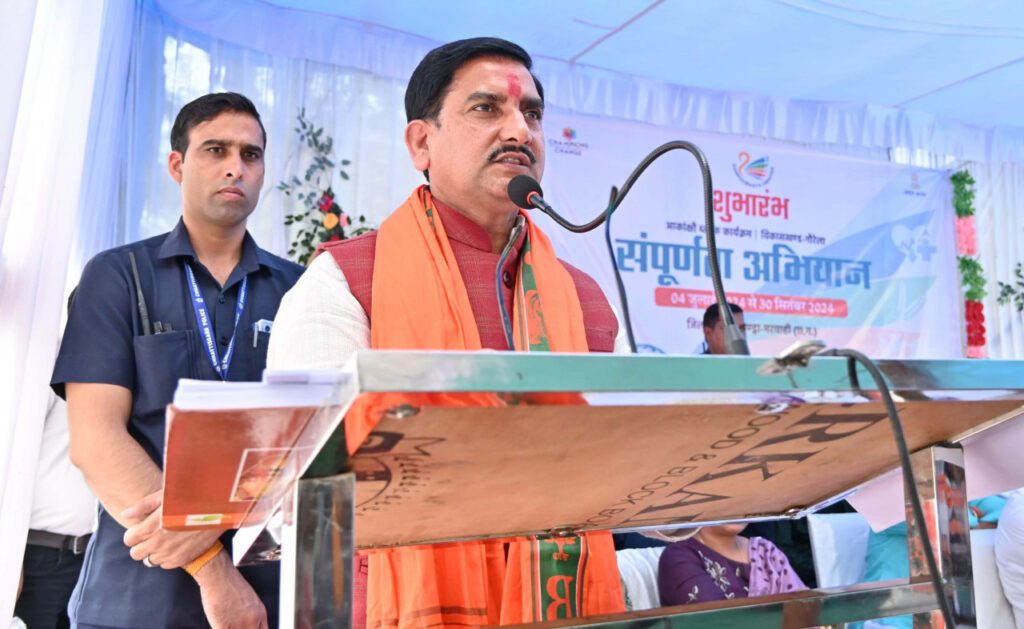 रायपुर : केन्द्रीय राज्य मंत्री श्री तोखन साहू ने आकांक्षीय विकासखंण्ड गौरेला में संपूर्णता अभियान का किया शुभांरभ