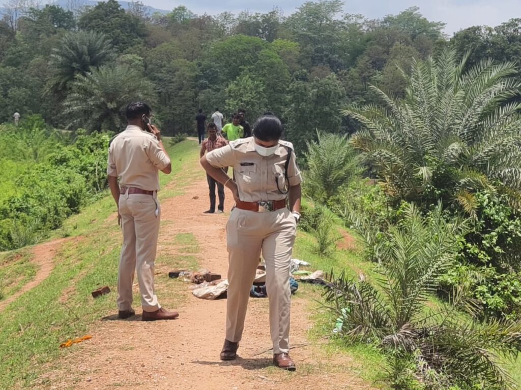 डैम के पास स्कूल बैग और बोरे में टुकड़े और कटा हुआ सिर मिला, पासपोर्ट भी मिला, जांच में जुटी पुलिस..
