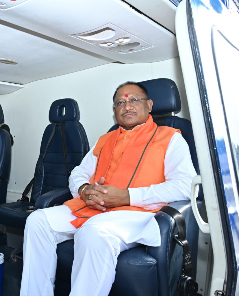 रायपुर : मुख्यमंत्री श्री विष्णु देव साय भगवान भोरमदेव के दर्शन के लिए कवर्धा रवाना…