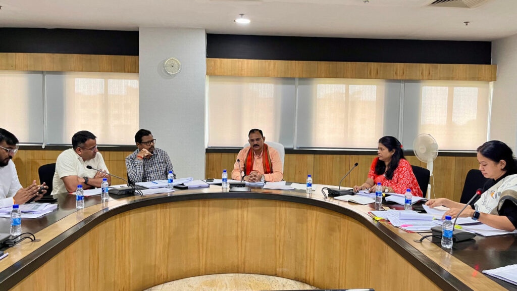 रायपुर : स्वास्थ्य मंत्री की अध्यक्षता में सीजीएमएससी संचालक मंडल की 48वीं बैठक का आयोजन