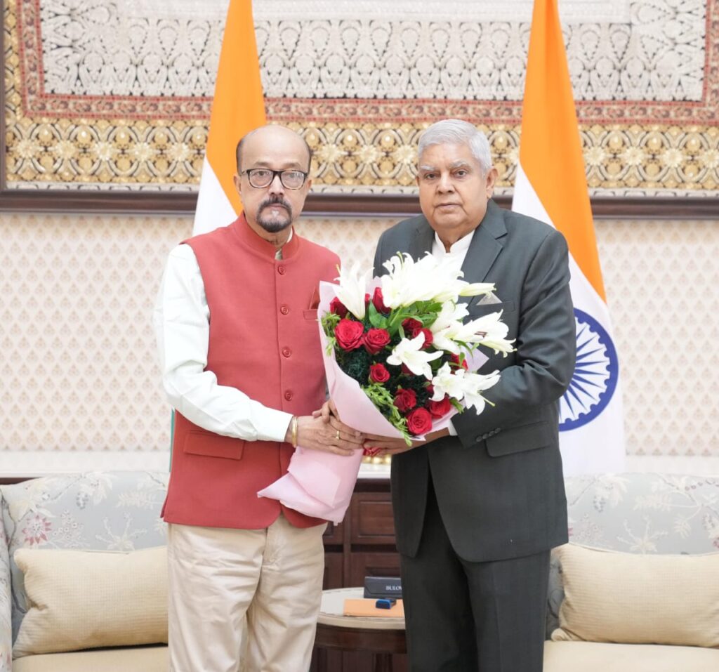 रायपुर : नई दिल्ली में उपराष्ट्रपति श्री जगदीप धनखड़ से राज्यपाल श्री रमेन डेका ने की सौजन्य मुलाकात