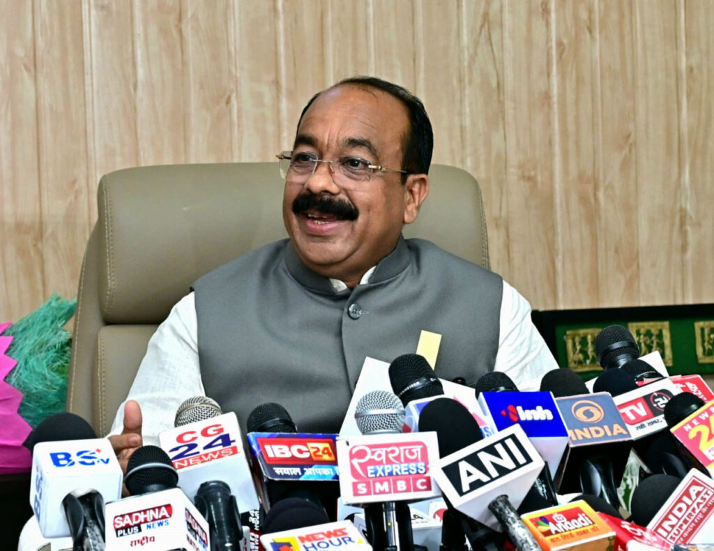 रायपुर : उप मुख्यमंत्री श्री अरुण साव ने पत्रकार-वार्ता में नगरीय प्रशासन विभाग के कार्यों की जानकारी दी