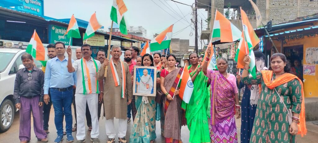 ब्लॉक कांग्रेस कमेटी कोरबा के तत्वाधान में भारत के संविधान की प्रतिज्ञा लेकर निकाली गई संविधान यात्रा…