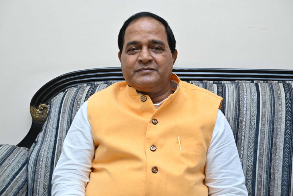रायपुर : छत्तीसगढ़ की तर्ज पर अब ओड़िशा में भी किसानों से होगी धान की खरीदी