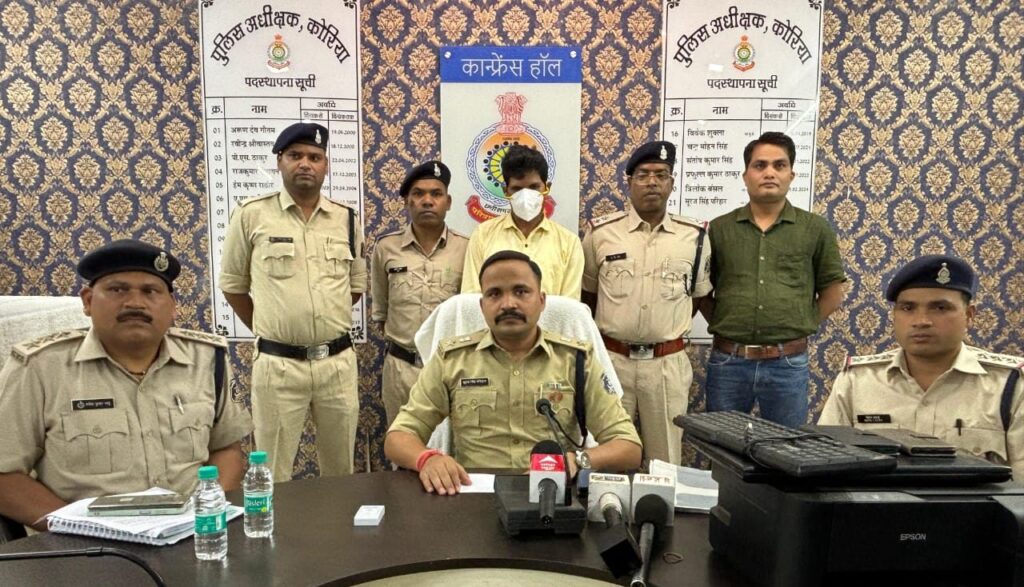 आबकारी विभाग का उप निरीक्षक गिरफ्तार; पूर्व पत्नी को परेशान करने के लिए 8 जिलों के SP को भेजा फर्जी पत्र…