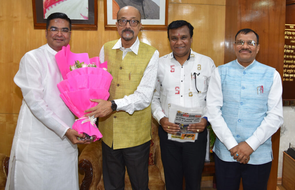 रायपुर : राज्यपाल श्री रमेन डेका से विधायक श्री सेन ने की सौजन्य मुलाकात