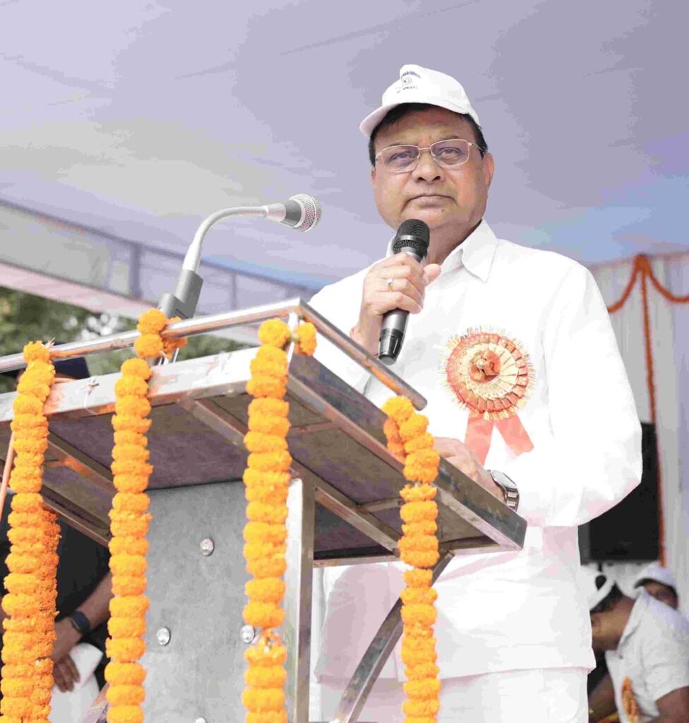 खेल भावना से मिलती है सफलता और आगे बढ़ने की प्रेरणा : उद्योग मंत्री श्री लखन लाल देवांगन