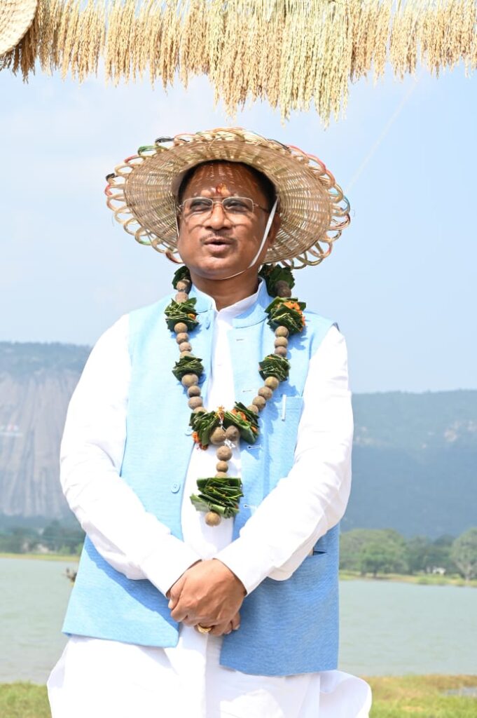 मुख्यमंत्री श्री विष्णुदेव साय की अध्यक्षता में सरगुजा क्षेत्र आदिवासी विकास प्राधिकरण की बैठक प्रारंभ