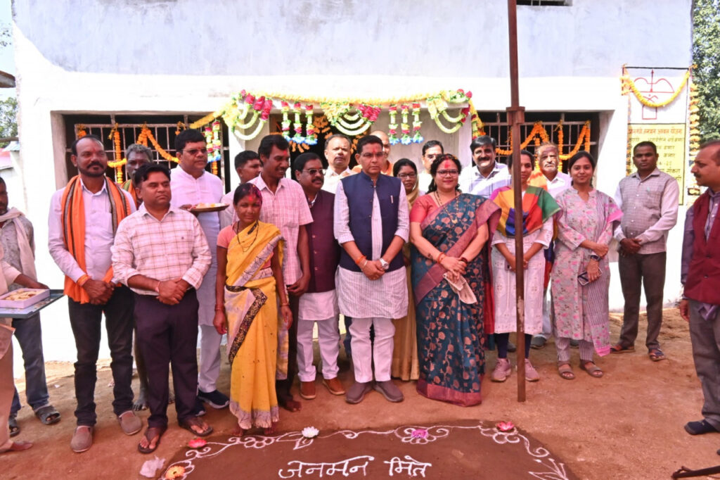 रायपुर : जनजाति गौरव दिवस : कमार परिवारों का पक्के आवास का सपना हो रहा पूरा