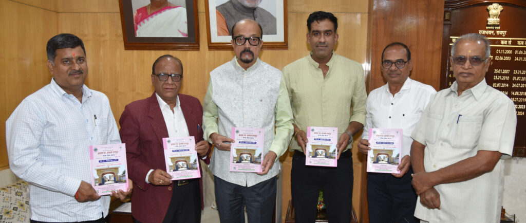राज्यपाल श्री डेका से अपना घर आश्रम रायपुर के अध्यक्ष ने की सौजन्य भेंट