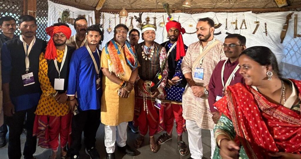 रायपुर : वनमंत्री श्री केदार कश्यप भाग्यनगर हैदराबाद में आयोजित लोकमंथन कार्यक्रम में शामिल हुए