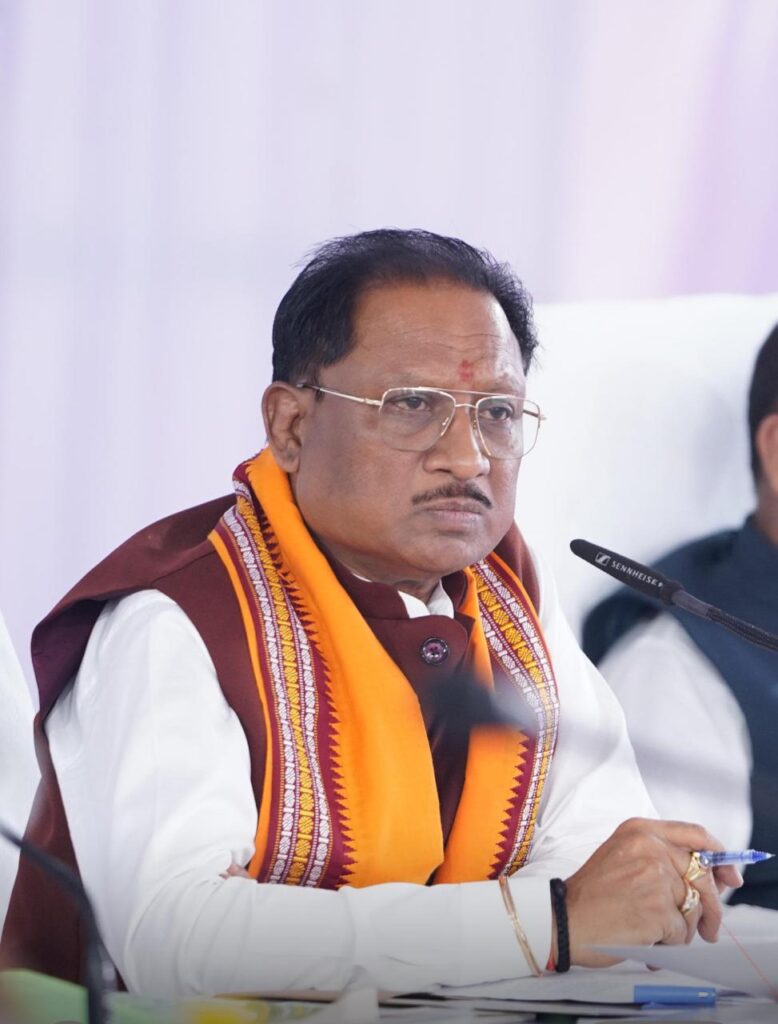 मुख्यमंत्री की अध्यक्षता में बस्तर क्षेत्र आदिवासी विकास प्राधिकरण की महत्वपूर्ण बैठक शुरू