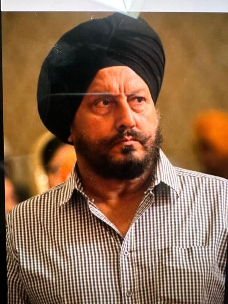जमीन विवाद के चलते व्यक्ति ने महिला पर लाइसेंसी बंदूक तानी, फिर कर दिया हवाई फायर… पटवारी और सरकारी कर्मचारियों के साथ जमीन का सीमांकन कराने पहुंची थी महिला..