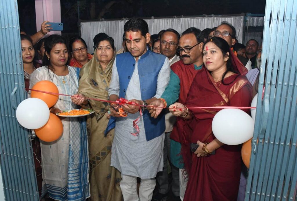 रायपुर : बच्चों को संस्कार माता-पिता और परिवार से मिलता है: राजस्व मंत्री श्री टंक राम वर्मा