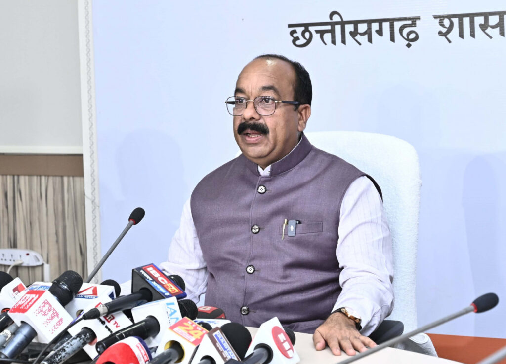 रायपुर : उप मुख्यमंत्री श्री अरुण साव ने कैबिनेट की बैठक में लिए गए निर्णयों की जानकारी दी