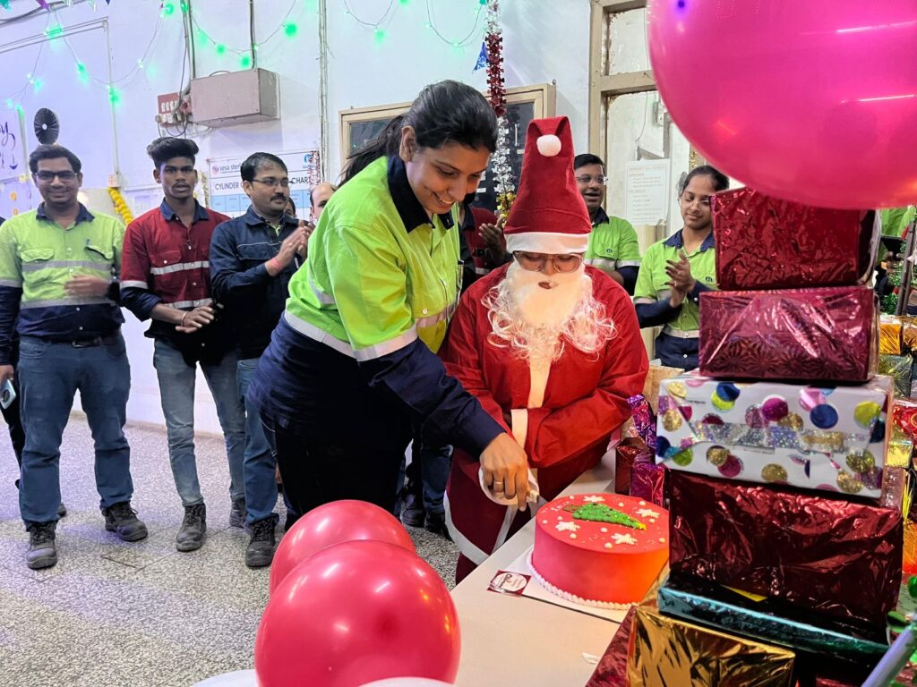 बालको की उन्नति परियोजना से जुड़ी महिलाएं, क्रिसमस एवं नव वर्ष को बनाया खास