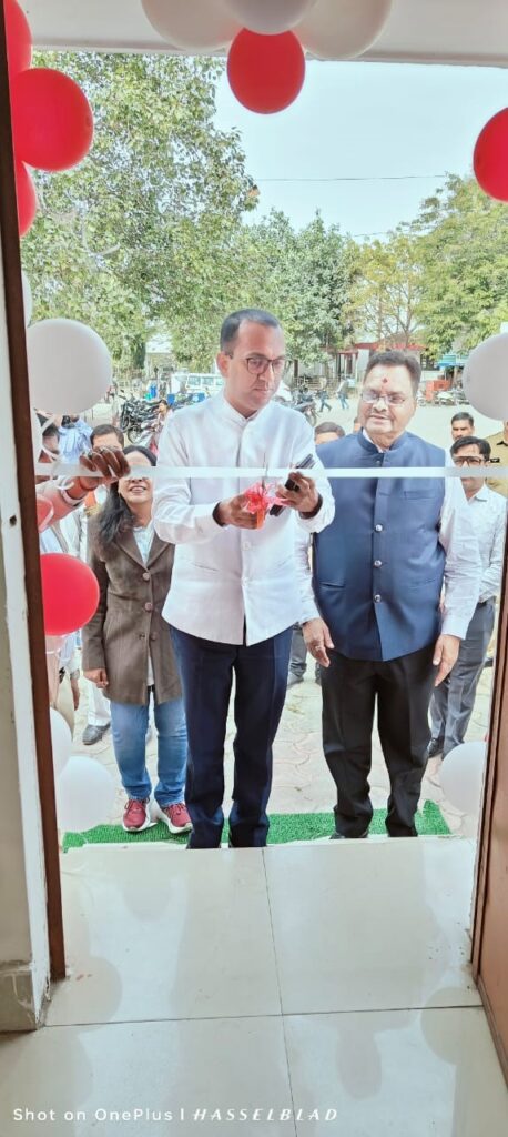 कलेक्टर ने जिला कार्यालय परिसर में पालना घर का किया शुभांरभ