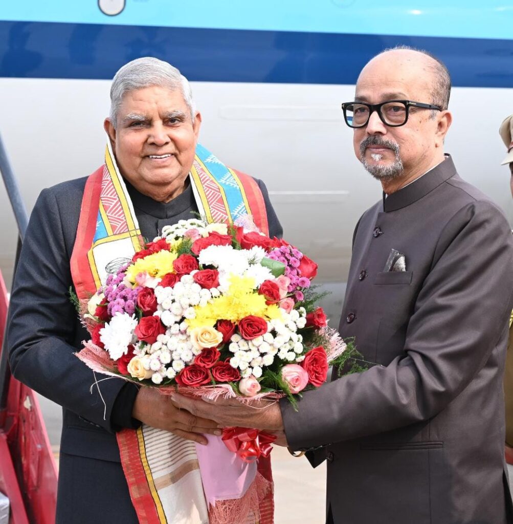 रायपुर : उप राष्ट्रपति श्री जगदीश धनखड़ का माना विमानतल में आत्मीय स्वागत