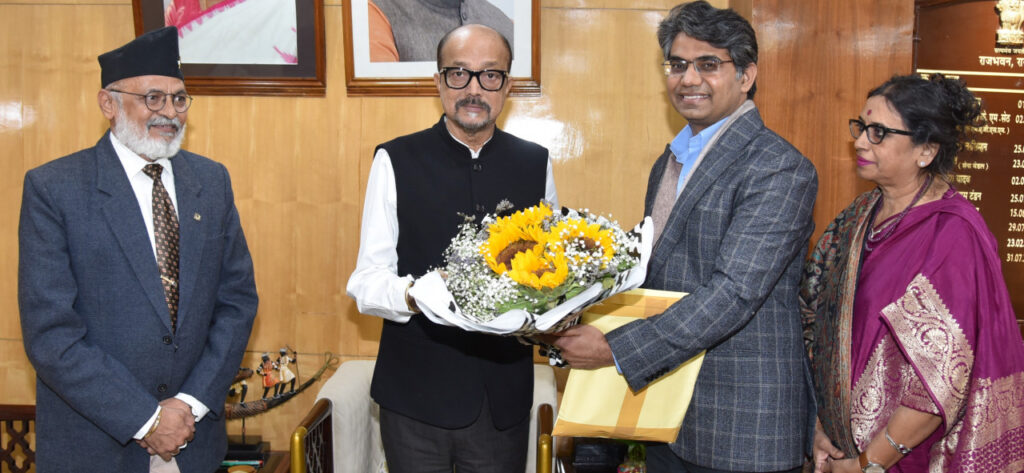 रायपुर : राज्यपाल श्री डेका से डॉ. सी.व्ही. रमन विश्वविद्यालय के कुलाधिपति ने भेंट की