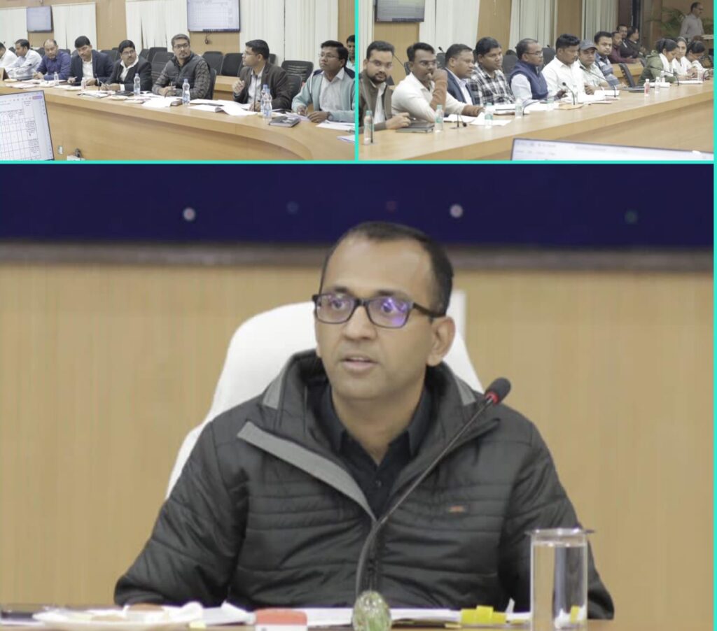शासकीय भूमि के रिकार्ड में हेरफेर करने वालों पर करें कड़ी कार्यवाहीः- कलेक्टर