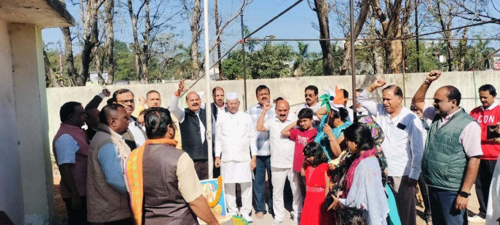 हमारे देश का संविधान देश के नागरिकों को समता, समानता, न्याय और स्वतंत्रता का अधिकार देना है – राजकिशोर प्रसाद