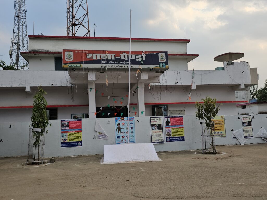 रिश्ते के नाना ने 10 साल के बच्चे के जन्मदिन के दिन उसके साथ किया अननेचुरल सेक्स..आधी रात बच्चे ने रोते हुए अपनी मां को बताई आपबीती…आरोपी गिरफ्तार