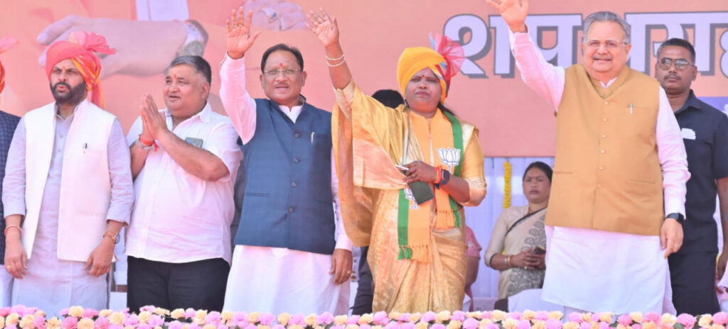 रायपुर : मुख्यमंत्री श्री विष्णुदेव साय एवं विधानसभा अध्यक्ष डॉ. रमन सिंह  की उपस्थिति में लोकतंत्र के नवयुग का शुभारंभ