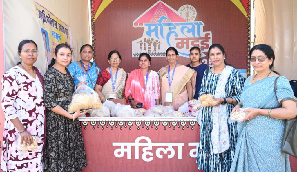 रायपुर : श्री विष्णु देव की सरकार में मिला 2 लाख रुपए का ऋण, समूह की प्रगति और सदस्यों की इच्छाशक्ति को मिली मजबूती