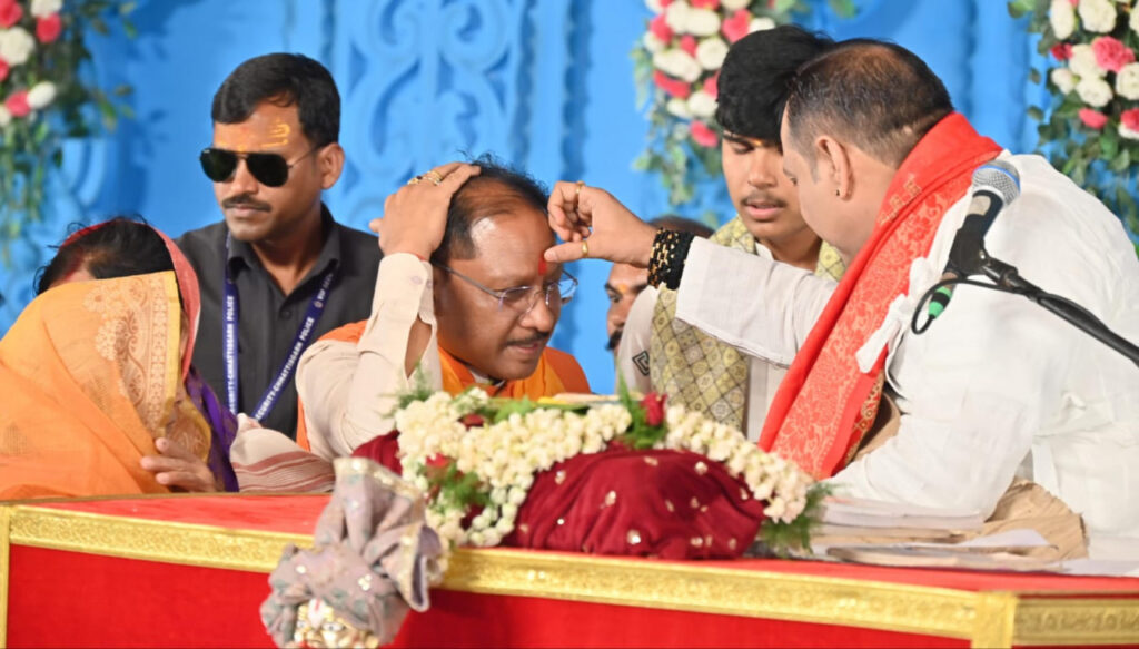 रायपुर : हम सबका परम सौभाग्य है कि मायाली में पूज्य पंडित प्रदीप मिश्रा जी के श्रीमुख से शिव महापुराण कथा का हो रहा वाचन — मुख्यमंत्री श्री विष्णुदेव साय
