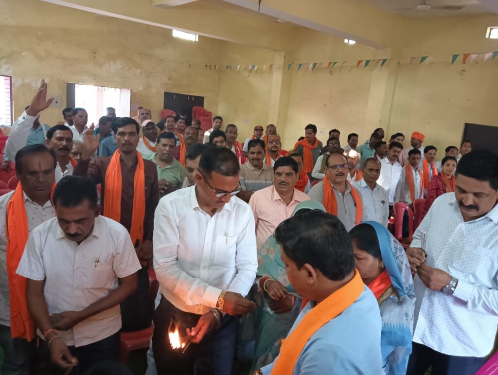 भाजपा स्थापना दिवस पर बरपाली व करतला एवं फरसवानी मंडल में उत्साहपूर्ण सक्रिय सदस्य सम्मेलन, वरिष्ठ नेताओं की उपस्थिति में संगठन की ताकत का हुआ भव्य प्रदर्शन