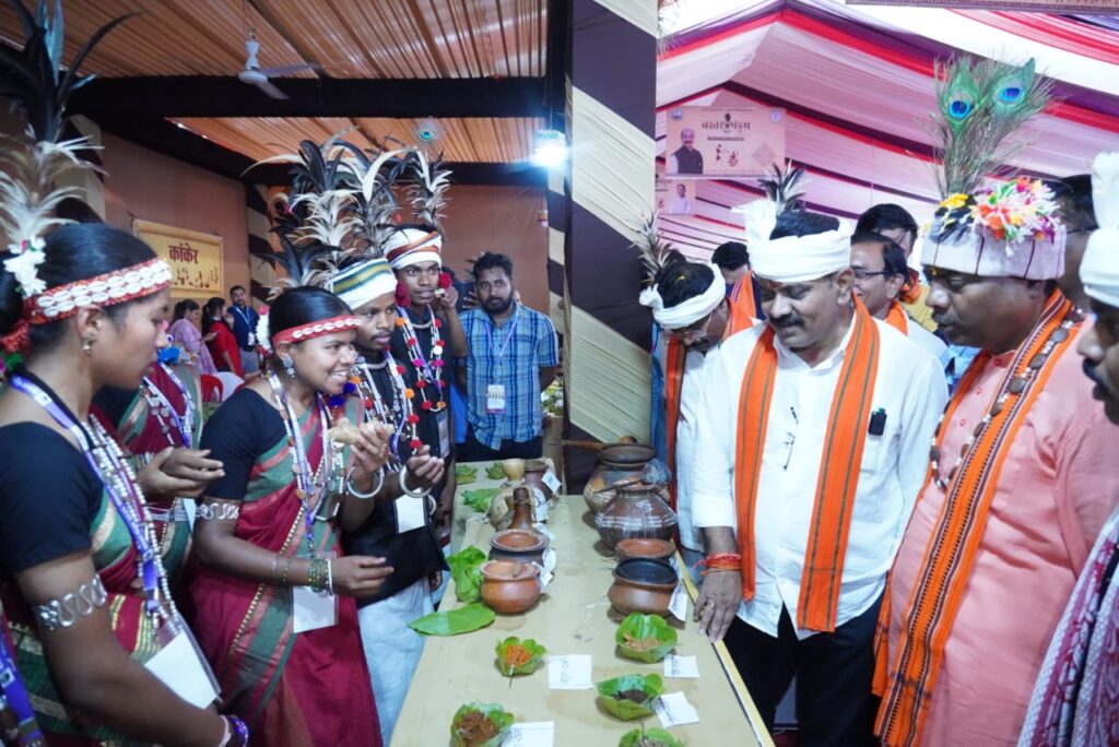 रायपुर : बस्तर की वैभव-गौरवशाली संस्कृति को वैश्विक पटल पर पहुँचाने की पहल – उप मुख्यमंत्री श्री विजय शर्मा