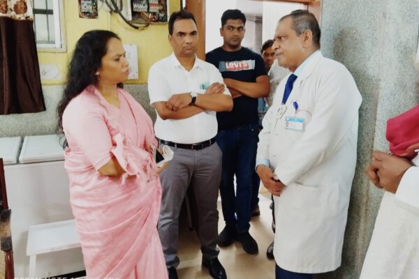 रायपुर : आयुक्त चिकित्सा शिक्षा श्रीमती शिखा राजपूत तिवारी ने अम्बेडकर अस्पताल का किया निरीक्षण