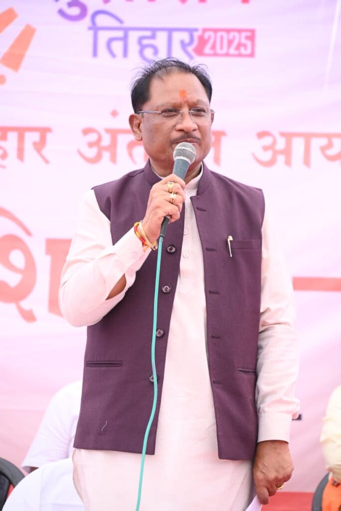 हम आपके सेवक है और आप अपनी समस्याओं को जरूर बताएं : मुख्यमंत्री