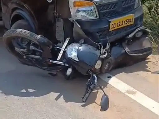 सड़क हादसे में युवक की मौत: छोटा हाथी वाहन ने बाइक सवार को कुचला…