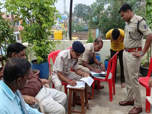 आयुर्वेदिक डॉक्टर ने फांसी लगाकर कर ली आत्महत्या..अश्लील वीडियो वायरल होने से था परेशान..सुसाइड नोट में अपनी मौत के लिए खुद को बताया जिम्मेदार…
